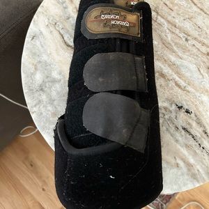 Used Eskradron hind support boots medium
